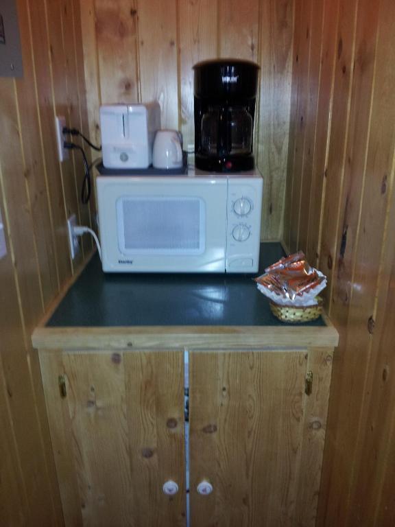 Steamboat Mountain Chalets Hotel Spillimacheen Habitación foto