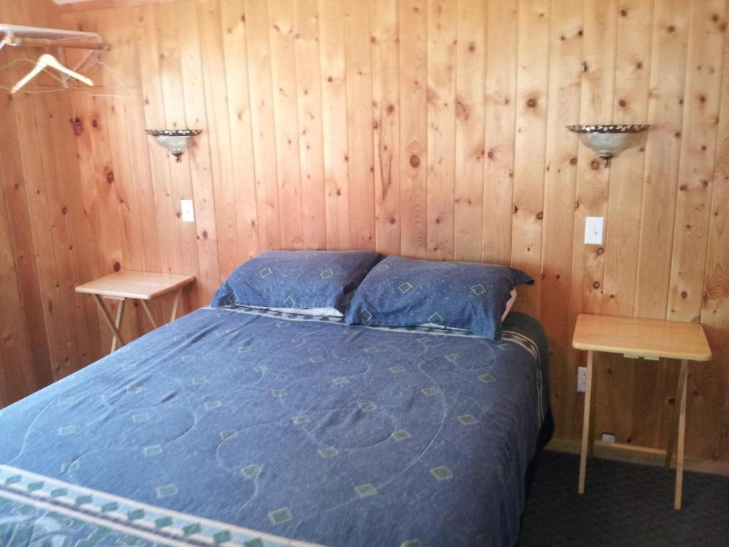 Steamboat Mountain Chalets Hotel Spillimacheen Habitación foto